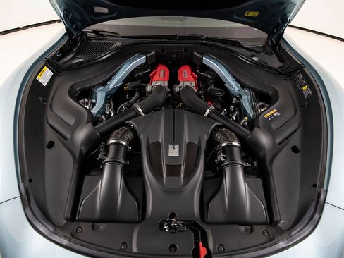 Certified 2024 Ferrari Roma Spider RWD image 32