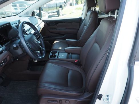 Used 2025 Honda Odyssey Touring image 14