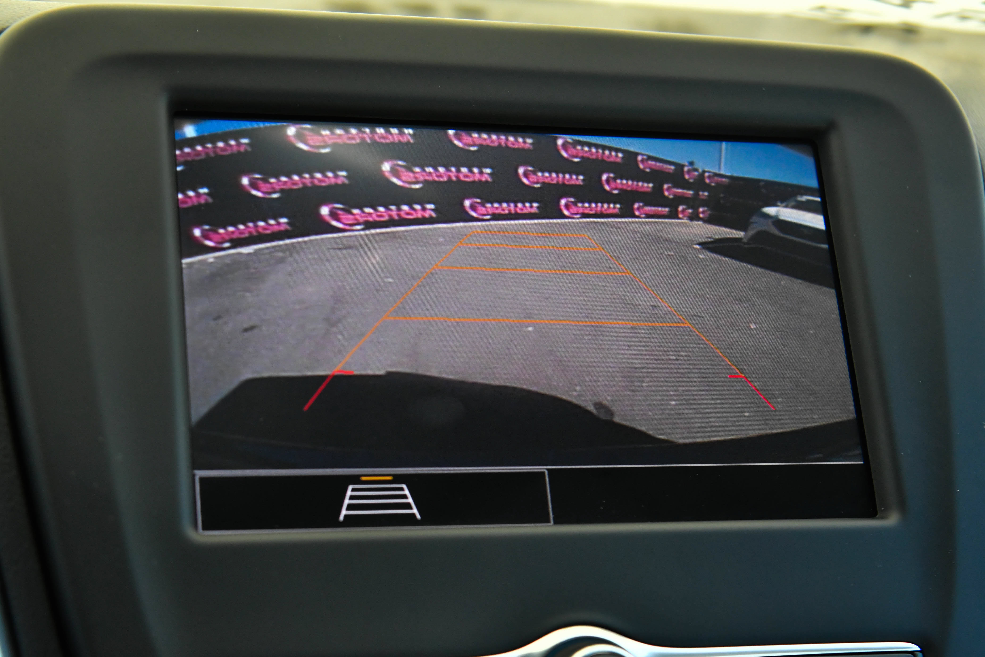 Used 2022 Chevrolet Equinox LS AWD/4WD image 18
