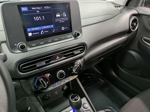Certified 2023 Hyundai Kona SEL AWD/4WD image 11