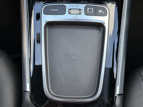 Used 2025 Mercedes-Benz GLA 250 image 8