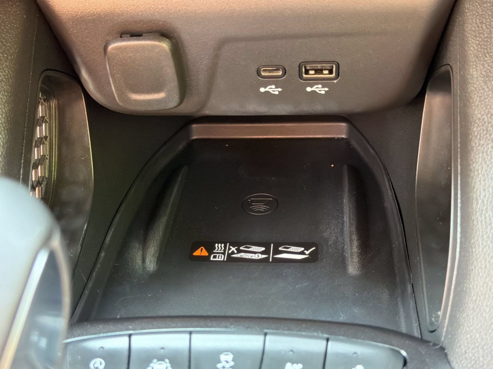 Used 2024 Chevrolet TrailBlazer RS w/ Convenience Package FWD image 28