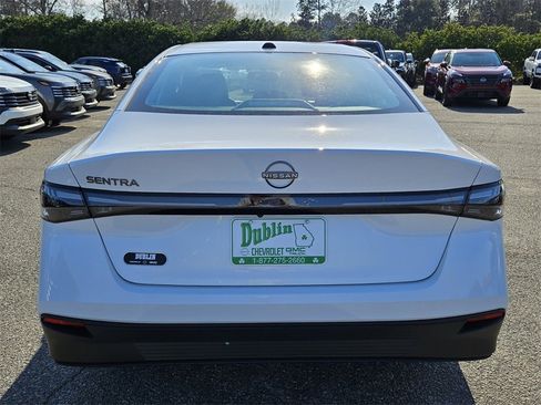 New 2026 Nissan Sentra SV image 9