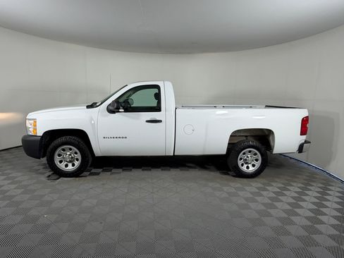 Used 2013 Chevrolet Silverado 1500 W/T image 2