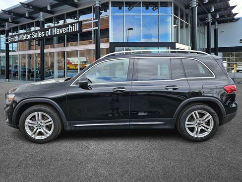 Used 2020 Mercedes-Benz GLB 250 4MATIC image 2