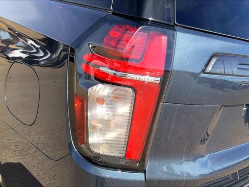 Used 2021 Chevrolet Tahoe Z71 w/ Z71 Signature Package image 31