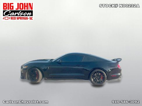 Used 2022 Ford Mustang Shelby GT500 w/ Technology Package RWD image 4