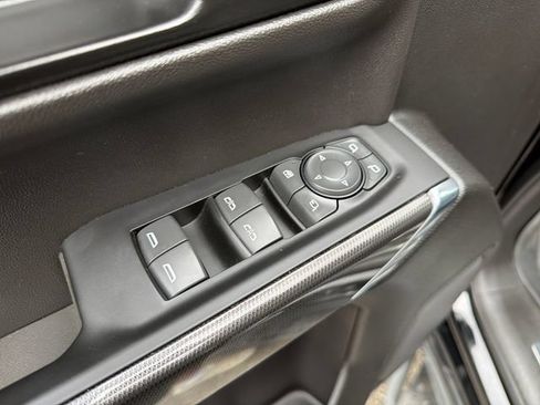 Used 2021 GMC Sierra 1500 AT4 AWD/4WD image 16