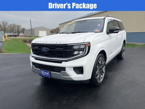 Used 2025 Ford Expedition Platinum w/ Platinum Ultimate Package AWD/4WD image 8
