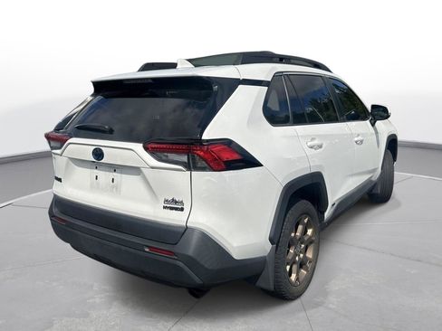 Used 2023 Toyota RAV4 AWD Hybrid image 6