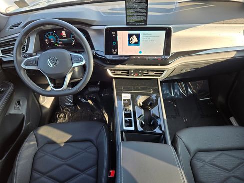 New 2026 Volkswagen Atlas Cross Sport SE image 9