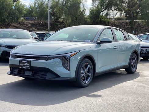 New 2026 Kia K4 LXS image 6
