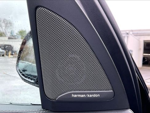 Used 2024 BMW X5 xDrive50e w/ M Sport Package image 33