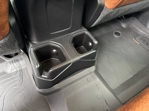 Used 2023 Jeep Gladiator Sport AWD/4WD image 40