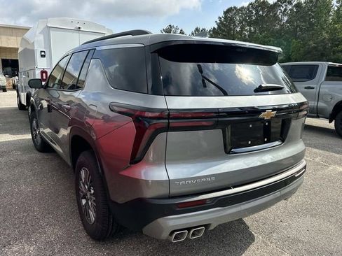New 2026 Chevrolet Traverse LT FWD image 10