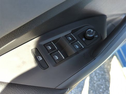 New 2026 Volkswagen Jetta SE image 26