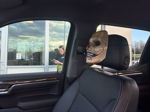 Used 2023 GMC Sierra 1500 Elevation image 10