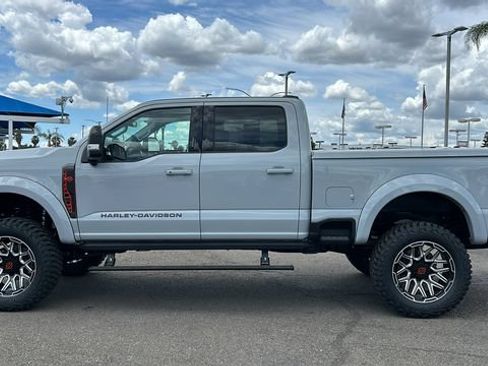 New 2026 Ford F250 Lariat w/ Black Appearance Package AWD/4WD image 7