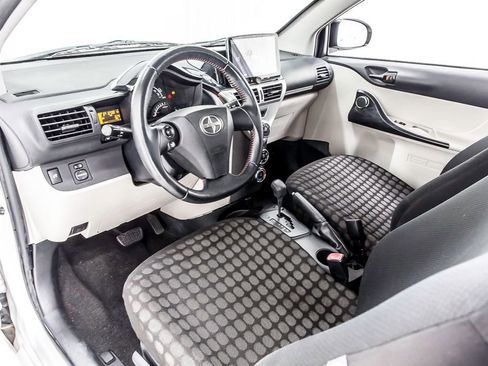 Used 2012 Scion iQ w/ Rear Speaker Pkg image 31