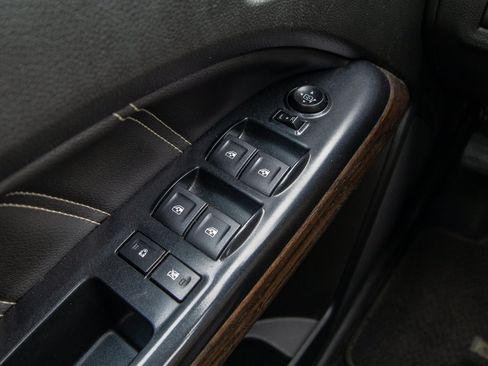 Used 2022 GMC Canyon Denali AWD/4WD image 12