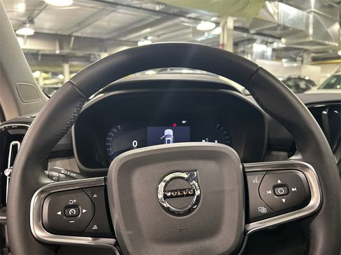 Used 2026 Volvo XC40 B5 Core w/ Climate Package image 12