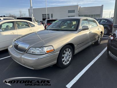 Used 2008 Lincoln Town Car Signature Limited