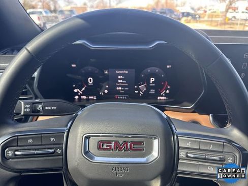 Used 2024 GMC Canyon AT4 image 11