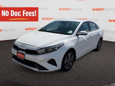 Used 2023 Kia Forte LXS FWD image 1