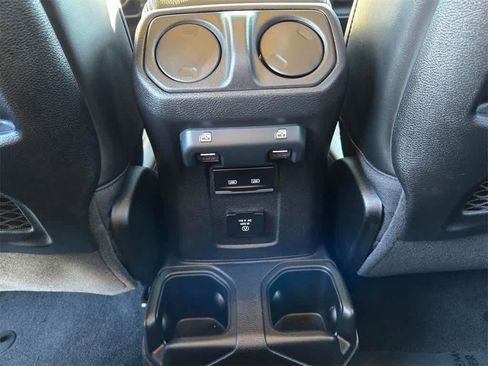 New 2025 Jeep Gladiator Rubicon image 10