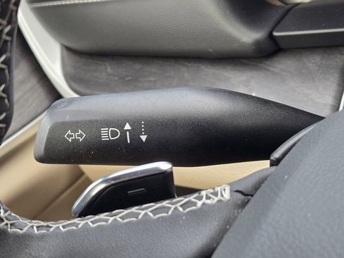 Used 2025 Jeep Grand Cherokee Limited image 28