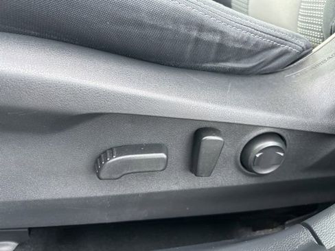 Used 2023 Subaru Outback Premium image 21