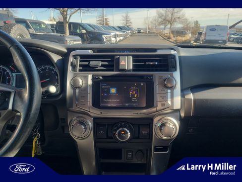 Used 2017 Toyota 4Runner SR5 image 12