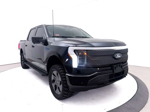 Used 2024 Ford F150 Lightning Flash AWD/4WD image 12