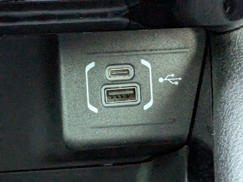 New 2026 Jeep Compass Latitude image 21