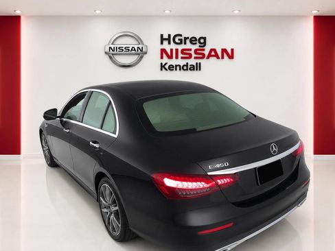 Used 2021 Mercedes-Benz E 450 4MATIC Sedan image 2