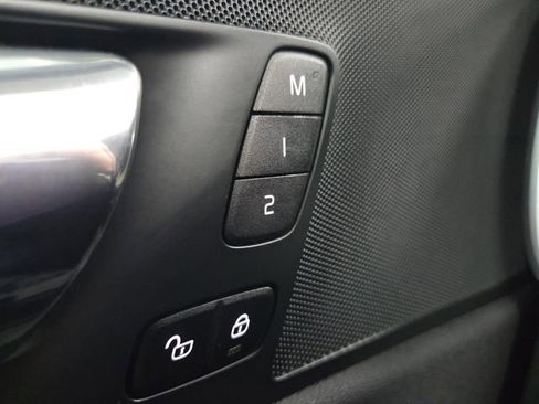 Used 2018 Volvo XC60 T5 Inscription w/ Luxury Seat Package image 31