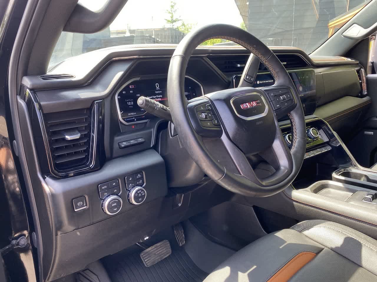 Used 2024 GMC Sierra 2500 AT4 w/ AT4 Premium Plus Package AWD/4WD image 2