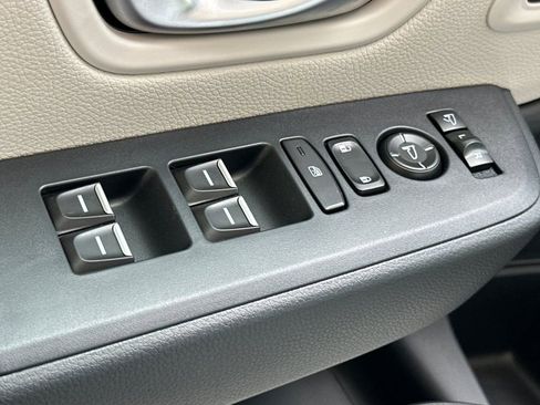 New 2026 Honda Pilot Touring image 12