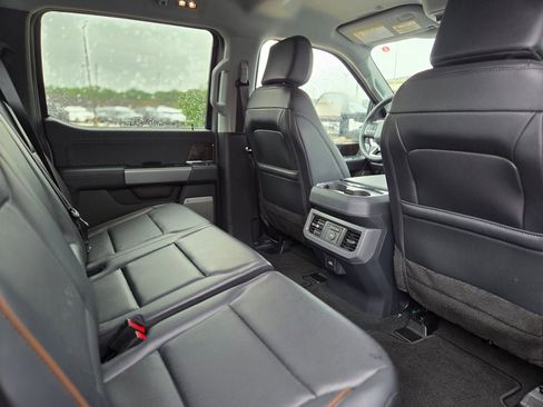 New 2026 Ford F250 Lariat w/ Black Appearance Package AWD/4WD image 18