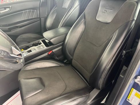 Used 2019 Ford Edge ST w/ Convenience Package AWD/4WD image 36