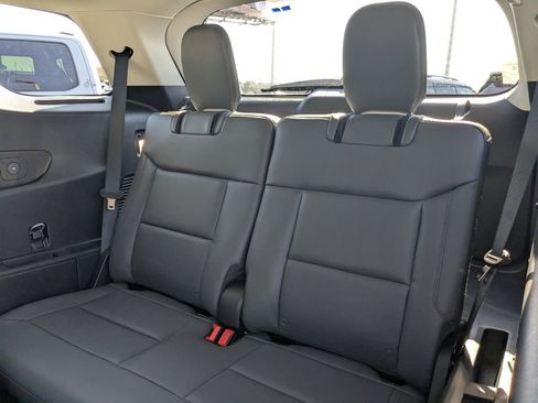 New 2026 Ford Explorer Active w/ Active Comfort Package image 16