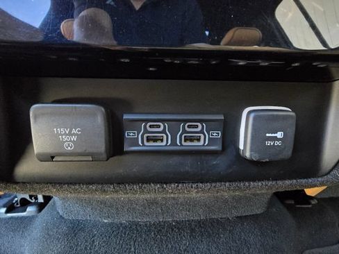 Certified 2023 Jeep Grand Wagoneer Series III AWD/4WD image 36
