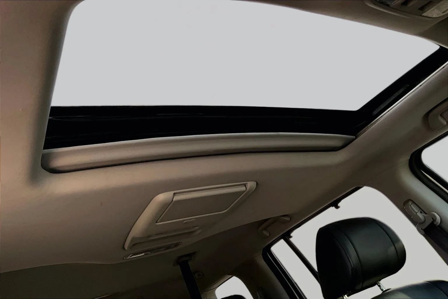 Used 2015 Honda Pilot Touring image 26