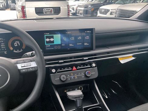 Certified 2026 Hyundai Santa Cruz SE AWD/4WD image 7