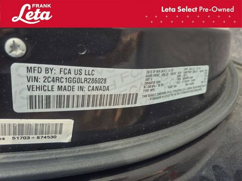 Used 2020 Chrysler Pacifica Limited FWD image 27