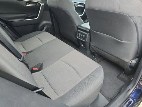 Used 2019 Toyota RAV4 XLE w/ Convenience Package image 11