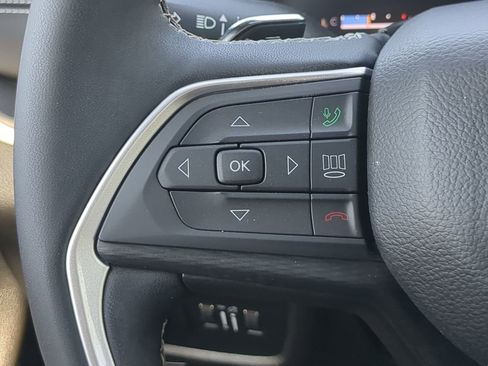 Used 2024 Jeep Grand Cherokee L Laredo image 22