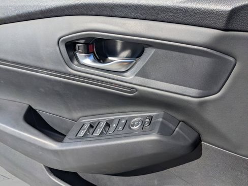 Used 2023 Honda Accord EX image 23