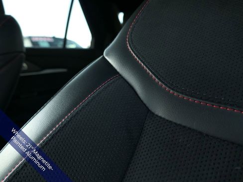 Used 2025 Ford Explorer ST image 14