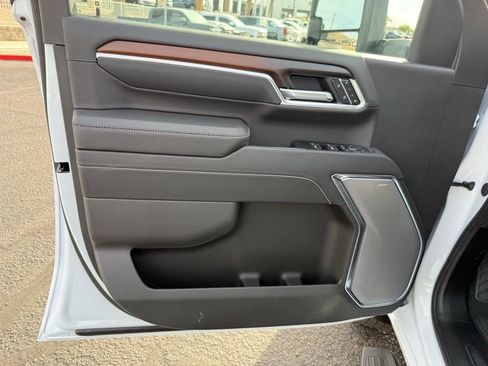 New 2026 GMC Sierra 3500 Denali w/ Denali Reserve Package image 21